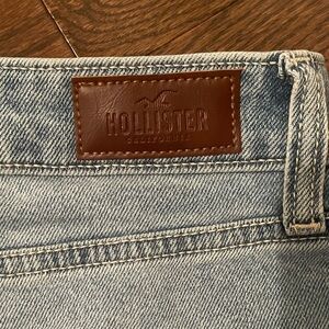 Hollister Curvy High Rise Mom denim shorts